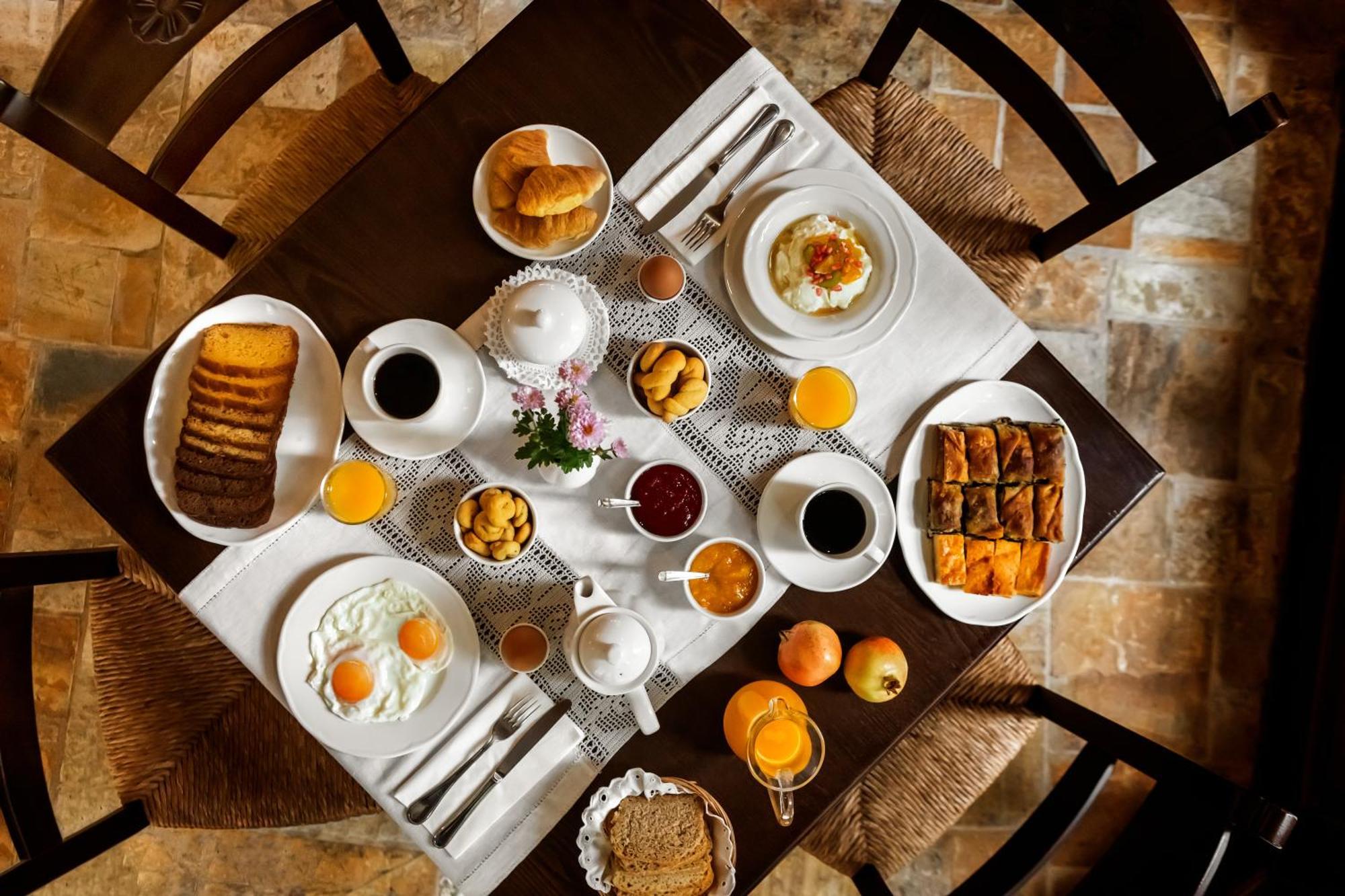 Archontiko Parnassus Dadi Hotel Amfíklia Kültér fotó