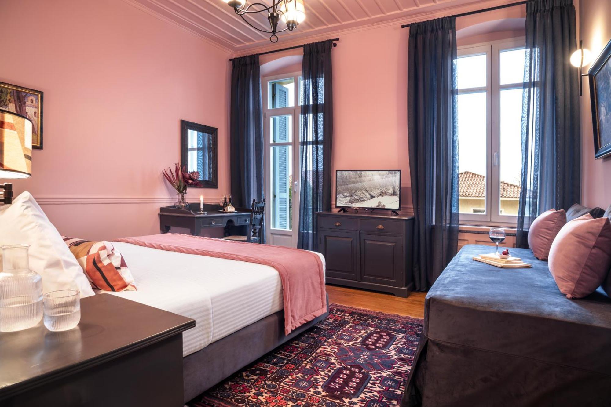 Archontiko Parnassus Dadi Hotel Amfíklia Kültér fotó